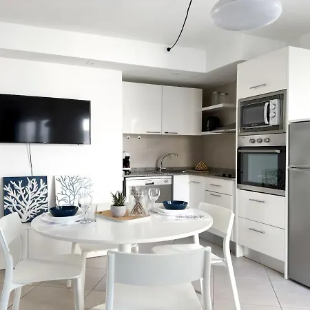 Sun The Sky By B-rent Apartment *